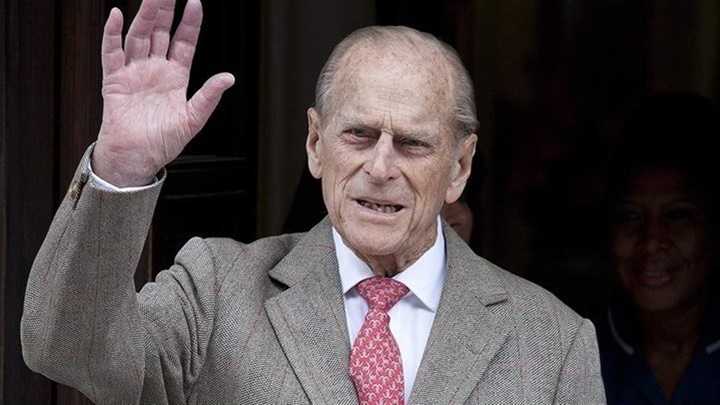 Ο πρίγκιπας Φίλιππος γιορτάζει τα 99α γενέθλιά του - Οι ευχές των μελών της βασιλικής οικογένειας